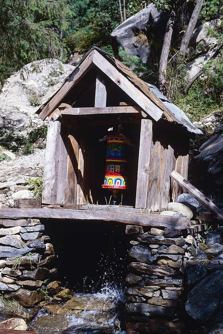 Water-powered prayer wheel