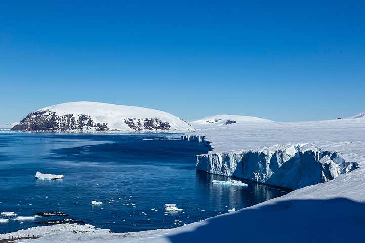 Panoramic view, Brown Bluff, Tabarin Peninsula
