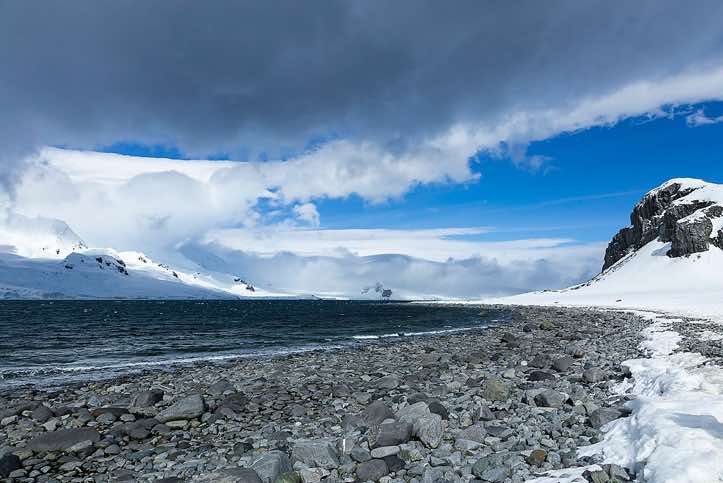 Half Moon Bay, Half Moon Island, South Shetland Islands, Antarctica