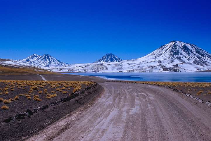 Volcano Chiliques, 5778m, and Cerro Miscanti, 5622m, seen from the Laguna Miscanti