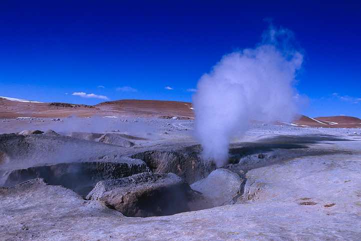 Sol de Mañana, a geothermal field