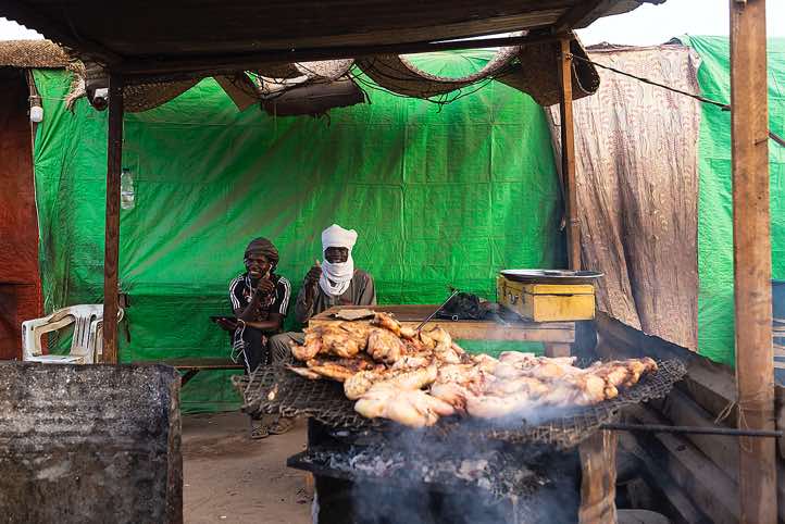 Men at the marketplace in Bardaï, Tibesti region