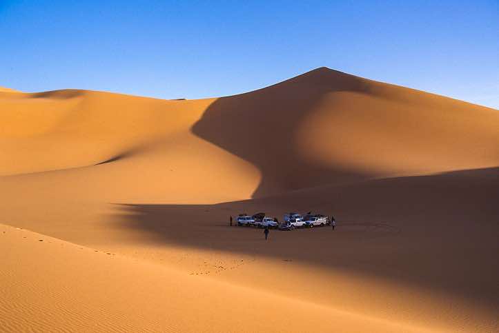 Overnight camp site in the dunes, near Ghat