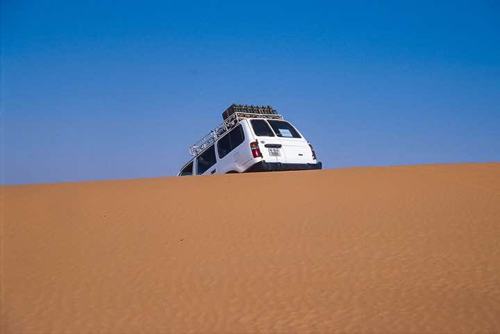 4WD in the Ubari Sand Sea (Edeyen Ubari)