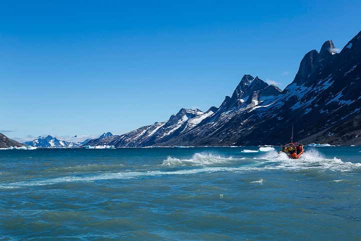 Boat, Ikaasartivaq Strait