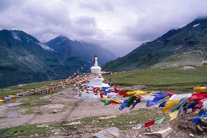 Chorten with prayer flags, Rohtang pass, 3980m, Manali-Leh highway
