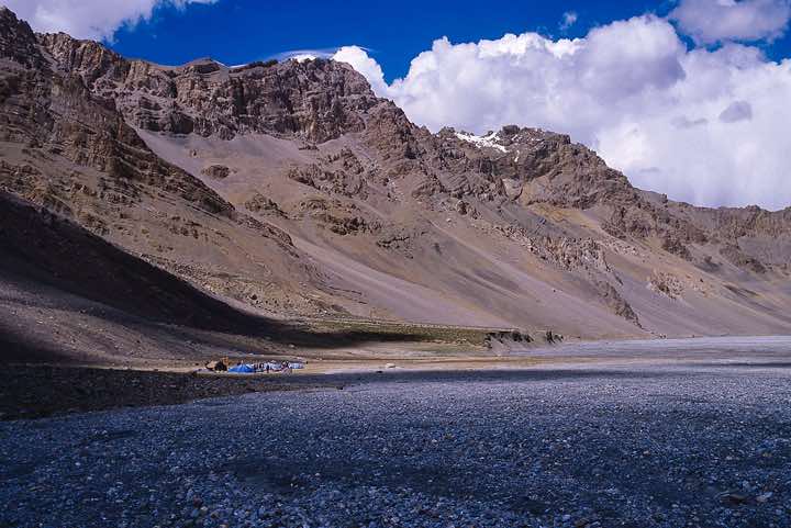 The wide valley of the Pare Chu river, Spiti to Ladakh Trek