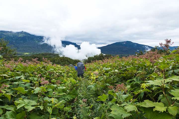Approaching the village of Pauzhetka at the end of the tour
