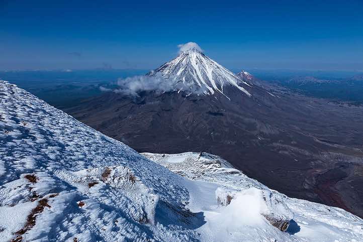 Koryaksky volcano, 3456m, seen from the top of Avachinsky volcano, 2741m