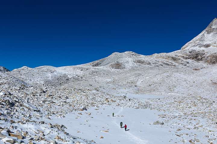 Larkya La pass ascent