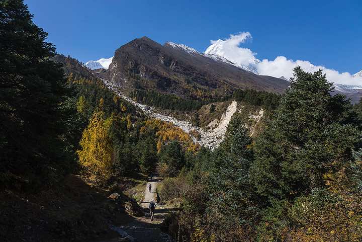 Trail from Shyala to Sama (Samagaon), Buri Gandaki Valley