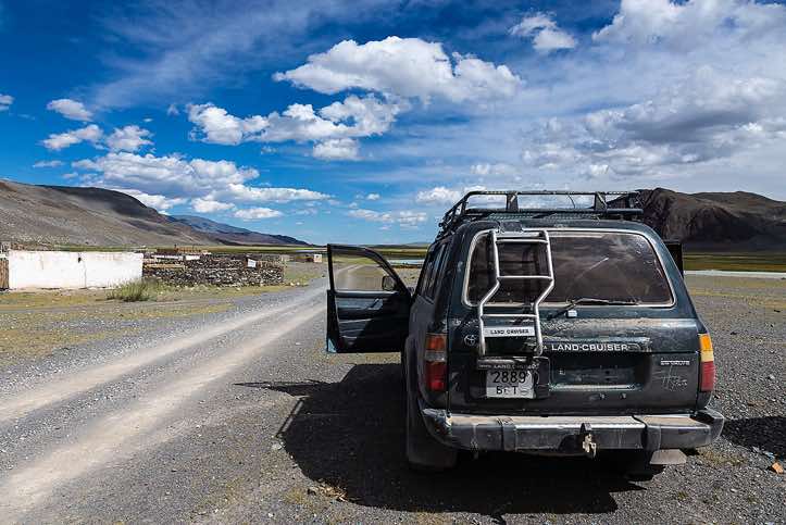 Break en route to Ulgii, Altai Mountains, Western Mongolia