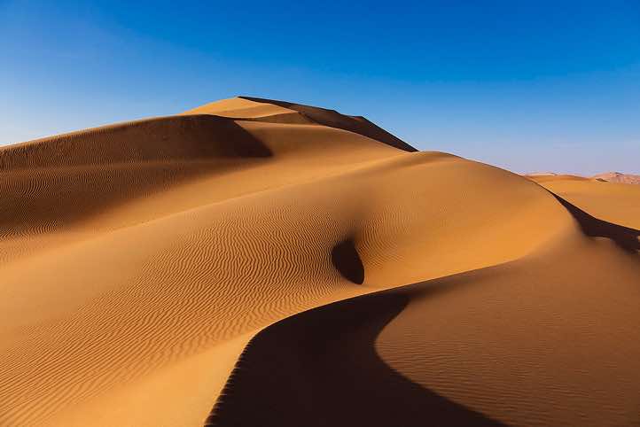 Dune crest, desert landscape, Rub al Khali, Empty Quarter, Dhofar region