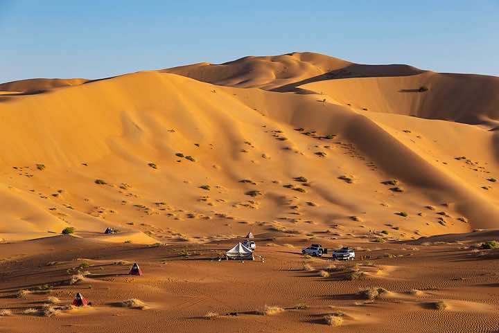 Campsite in the dunes, desert landscape, Rub al Khali, Empty Quarter, Dhofar region