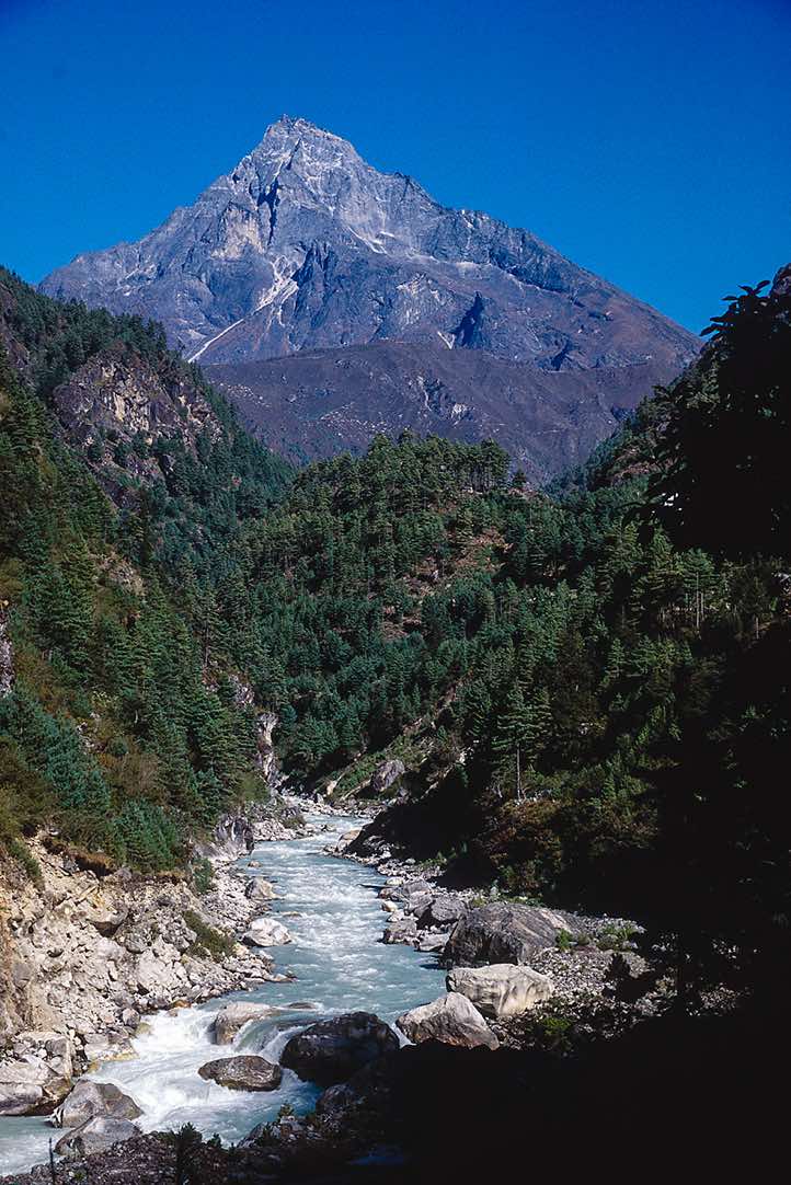 Trail to Namche, Dudh Kosi river