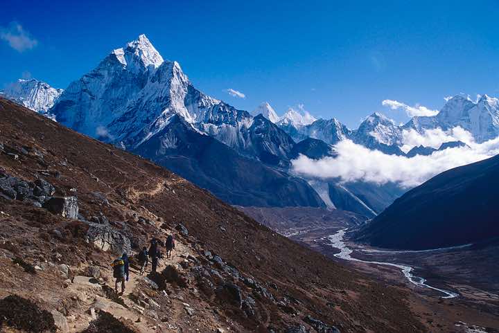 Ama Dablam, 6856m, Thuklha to Dingboche trail