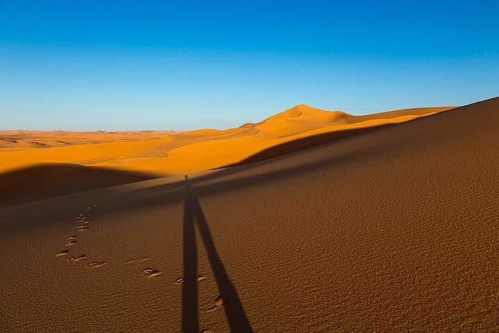 Sand dunes of In Tehak, Tadrart region, Tassili n ́Ajjer National Park, Sahara, North Africa