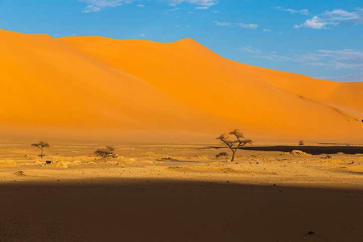 Sand dunes at Ouan Zaouatan, Tadrart region, Tassili n ́Ajjer National Park, Sahara, North Africa