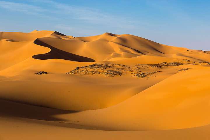 Sand dunes, southern Oued In Tehak, Tadrart region, Tassili n ́Ajjer National Park, Sahara, North Africa