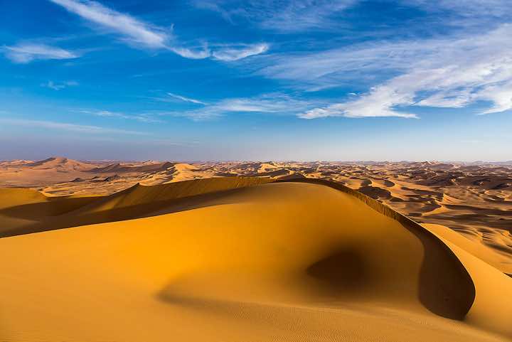 Sand dunes of Oued In Djerane, Tadrart region, Tassili n ́Ajjer National Park, Sahara, North Africa