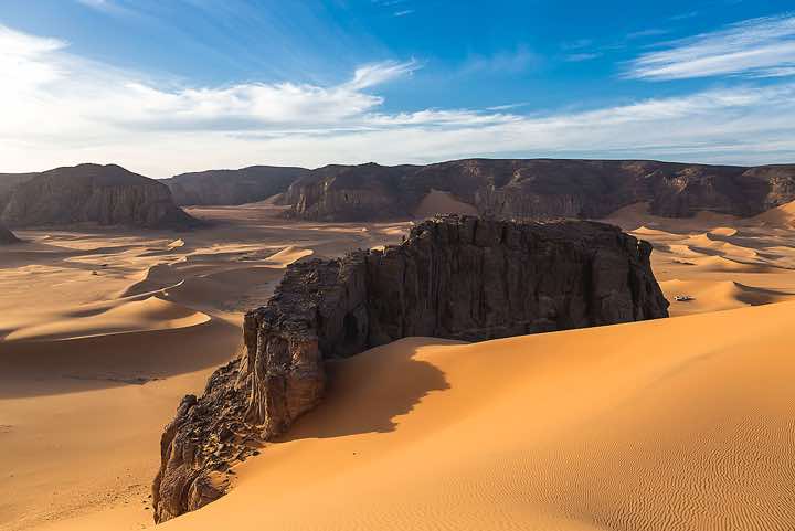 Sand dunes and rocks of Moul Naga, Tadrart region, Tassili n' Ajjer National Park, Sahara, North Africa