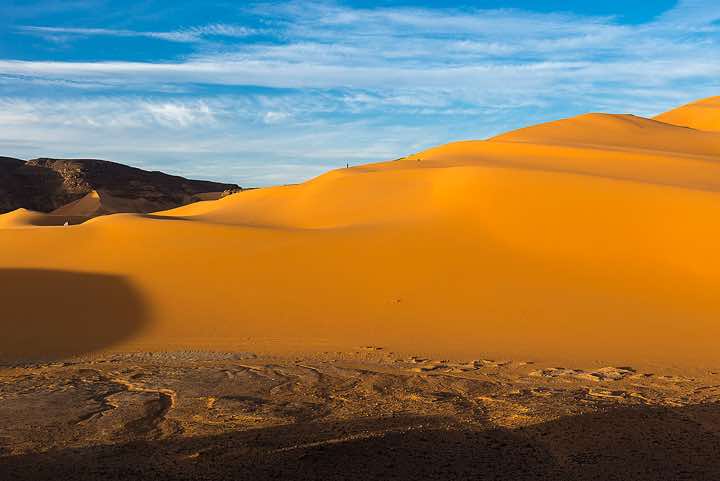 Sand dunes of Moul Naga, Tadrart region, Tassili n' Ajjer National Park, Sahara, North Africa
