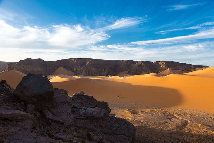 Sand dunes and rocks of Moul Naga, Tadrart region, Tassili n' Ajjer National Park, Sahara, North Africa