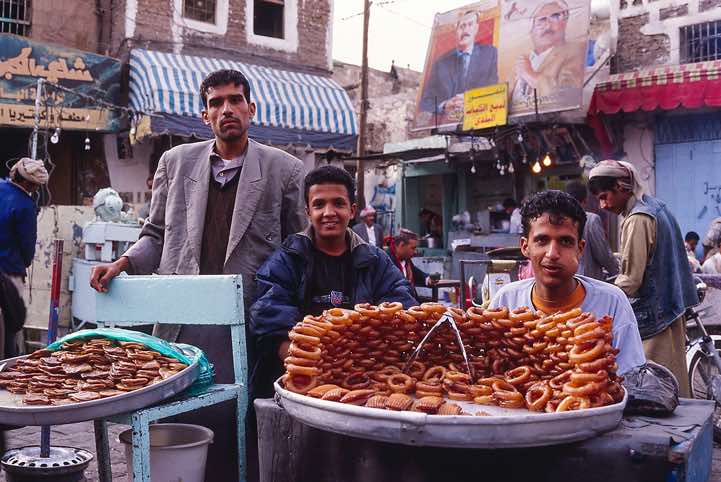 Selling sweets, Souk in Sanaa (Sana'a)