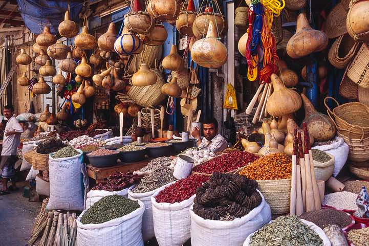 Colourful souk, Taiz