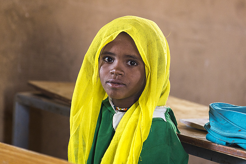 Bisharin nomad girl at school, Bayuda Desert, Northern Sudan